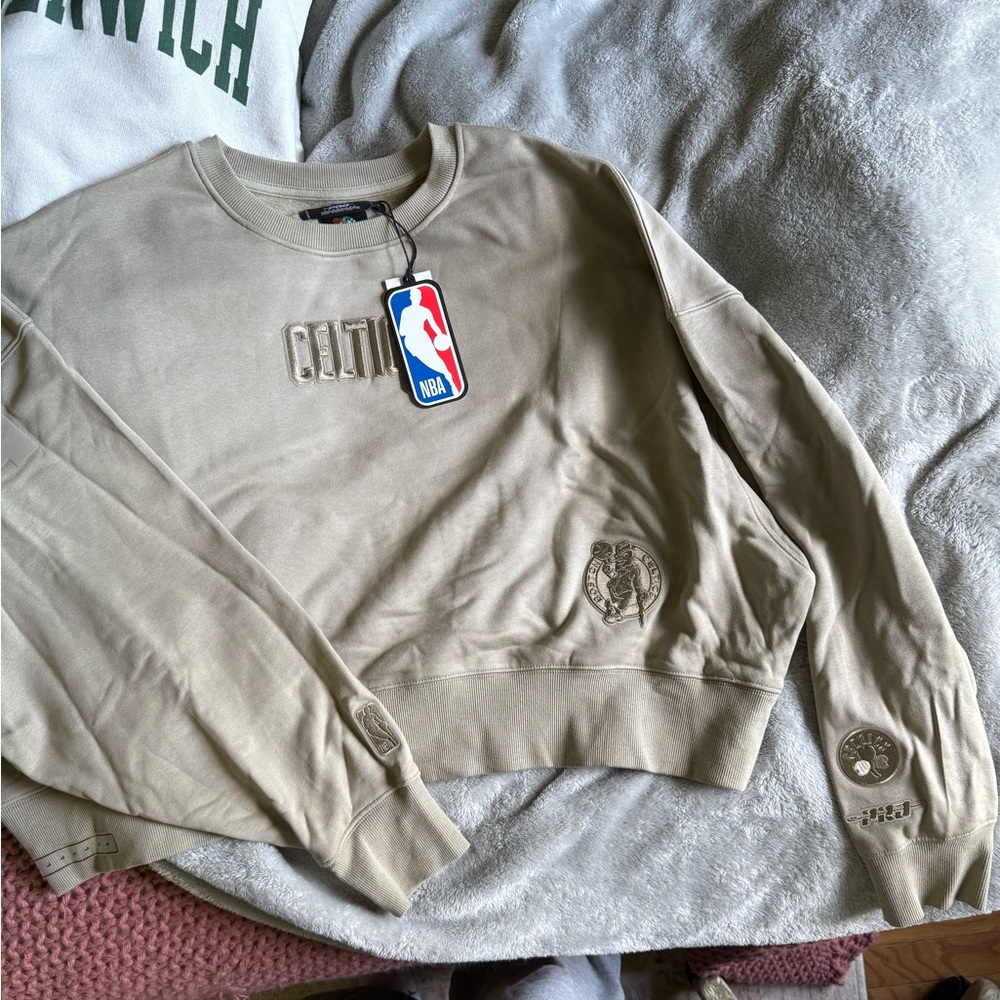 NBA Celtics  Crewneck Sweater